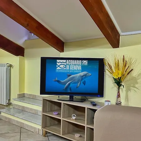 La Casa Di Malu -5min Centro-porto-acquario-stadio-free Parking