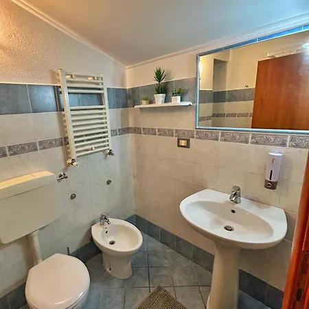 アパート La Casa Di Malu -5min Centro-porto-acquario-stadio-free Parking *