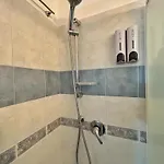 Διαμέρισμα La Casa Di Malu -5min Centro-porto-acquario-stadio-free Parking *