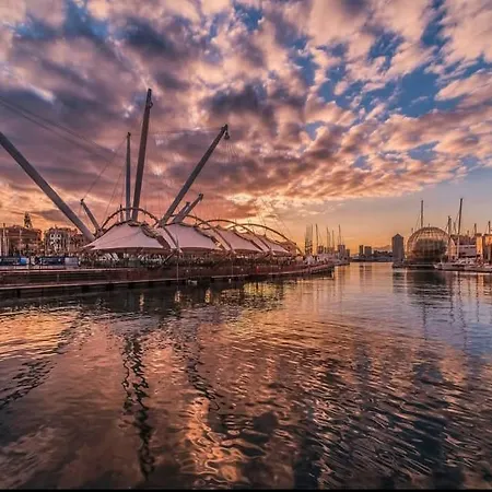 Διαμέρισμα La Casa Di Malu -5min Centro-porto-acquario-stadio-free Wifi