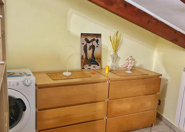 La Casa Di Malu -5min Centro-porto-acquario-stadio-free Parking Apartment